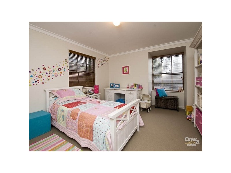 Gooseberry Hill WA 6076