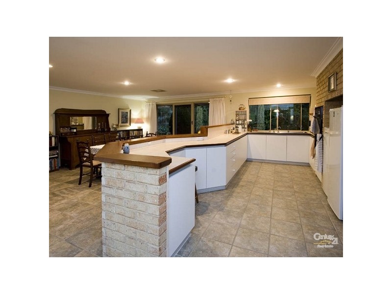 28 Ward Ave, Greenmount WA 6056