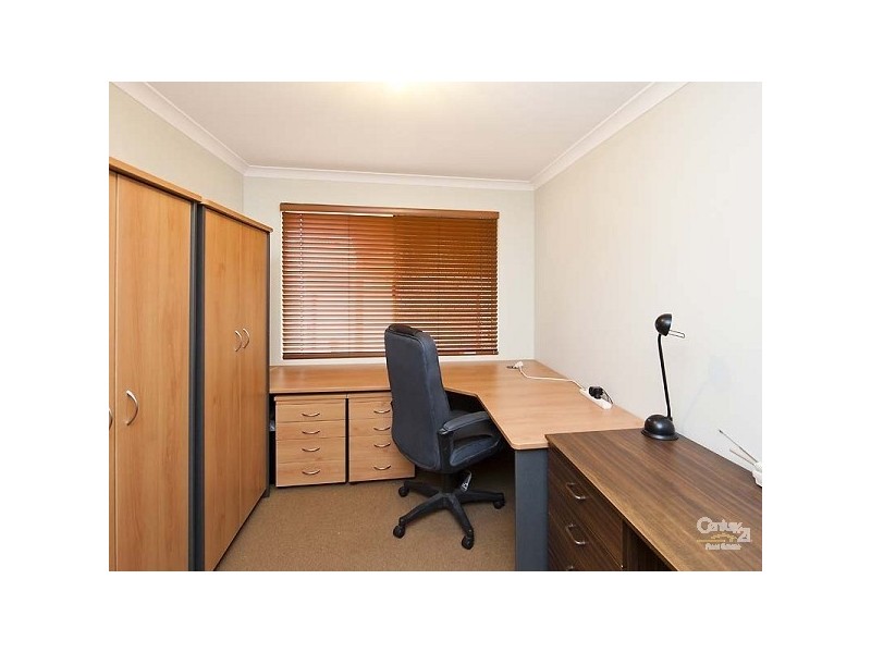 14 Sapphire Way, Maida Vale WA 6057