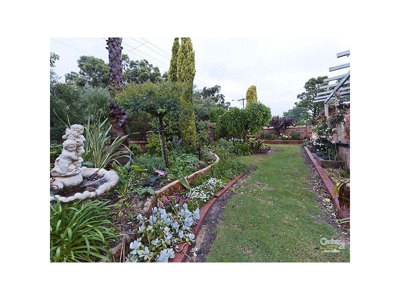 12 Justin, Lesmurdie WA 6076