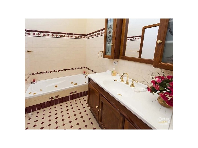 13 Palmateer, Carmel WA 6076