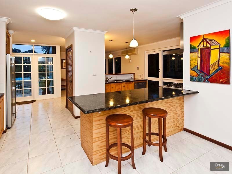 64 Basildon, Lesmurdie WA 6076