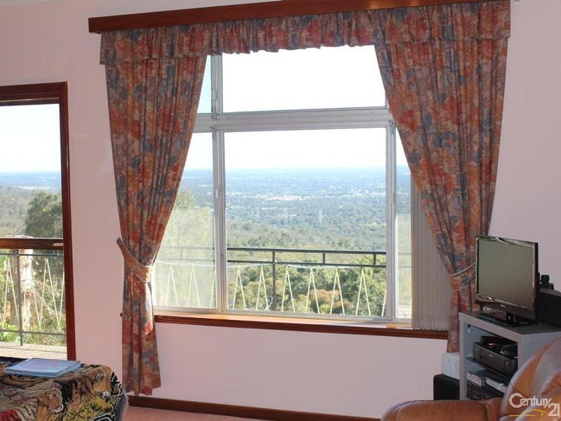 59 Basildon, Lesmurdie WA 6076