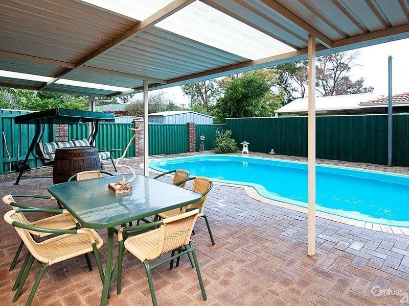 30 Curtis, Lesmurdie WA 6076