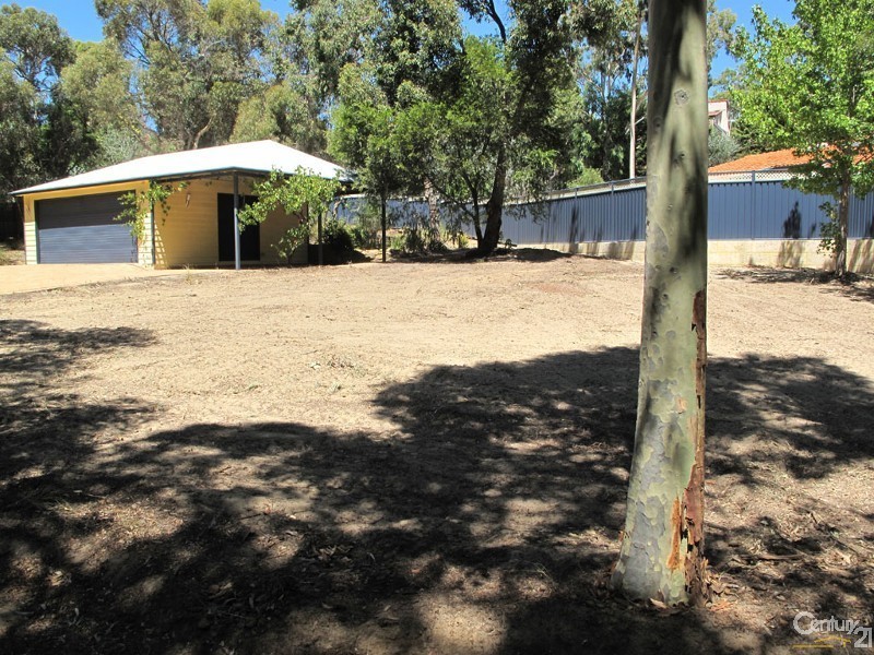 48 West Terrace, Kalamunda WA 6076