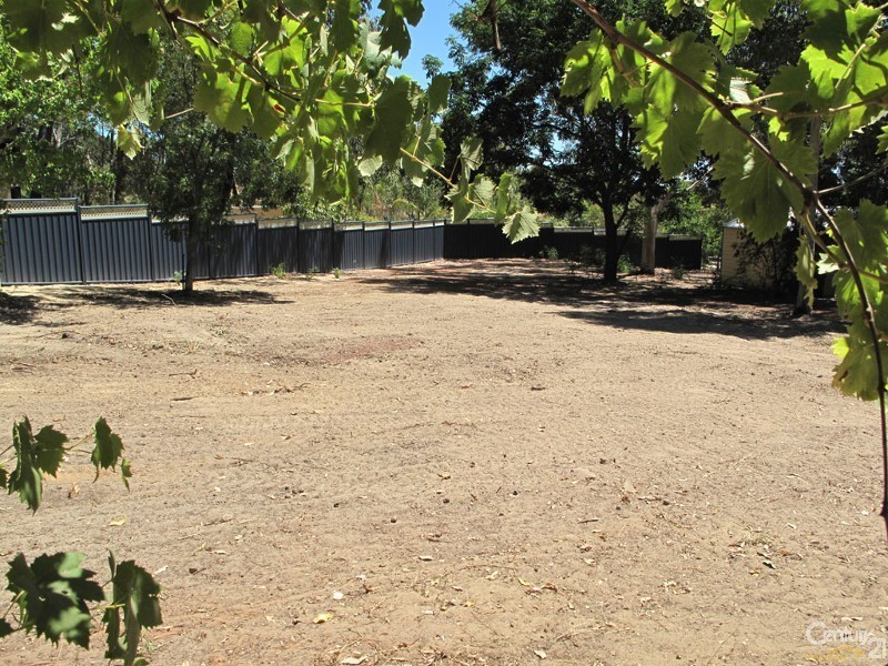 48 West Terrace, Kalamunda WA 6076