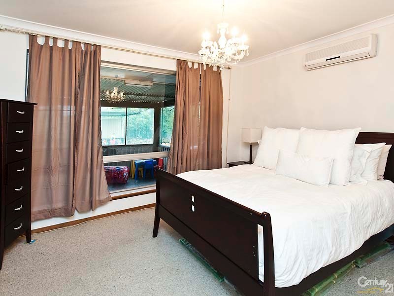 14 Mary Drive, Lesmurdie WA 6076