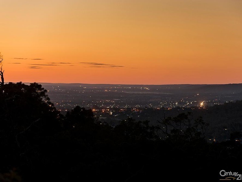 28 Graham, Gooseberry Hill WA 6076