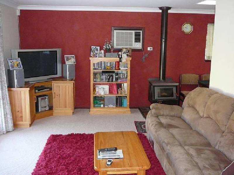 12 Maria Place, Dudley Park WA 6210