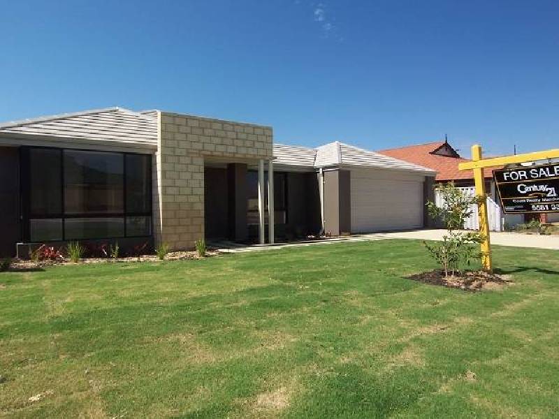 20 Mandalay Bend, Secret Harbour WA 6173