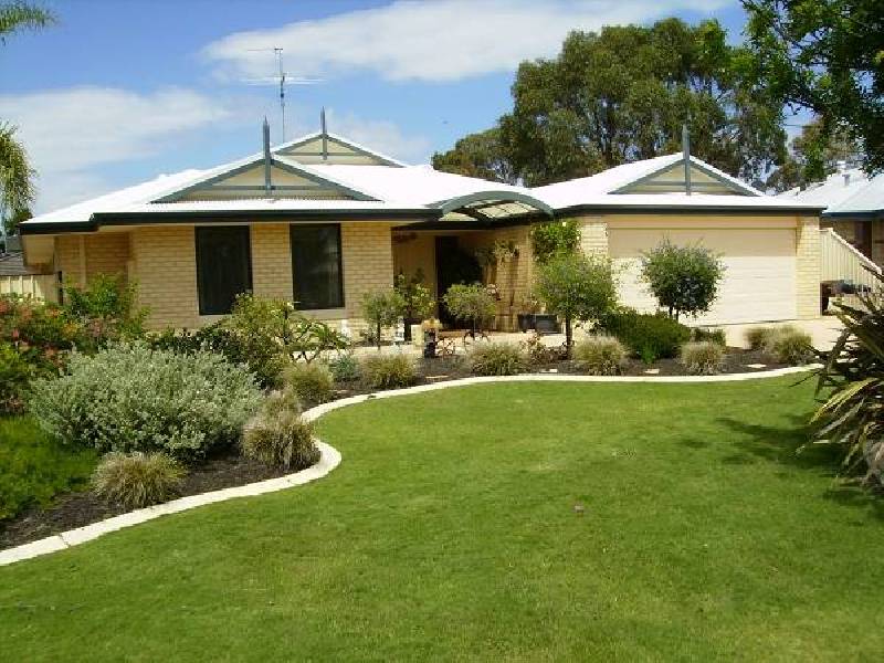 7 Ferndown Retreat, Meadow Springs WA 6210