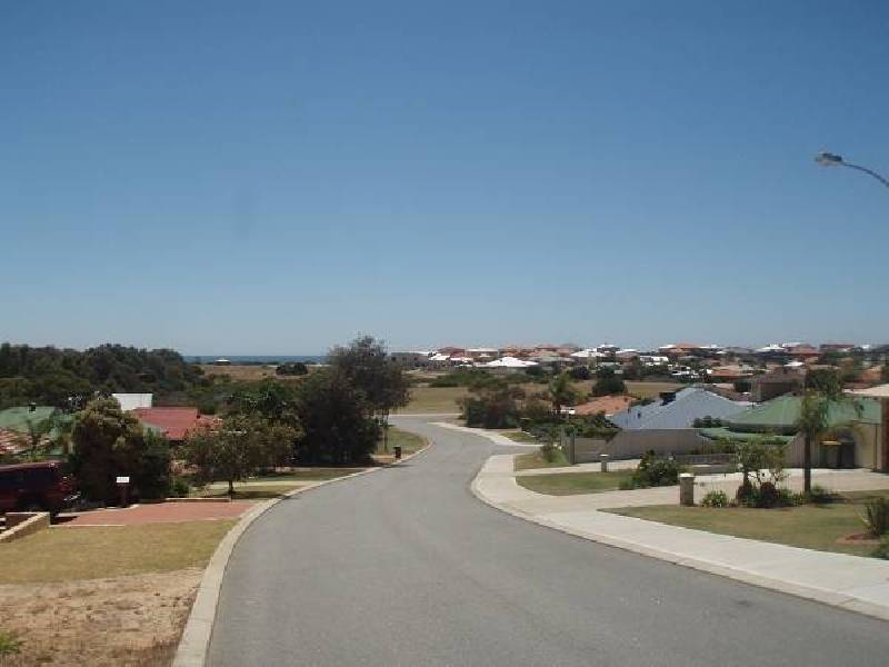 14 Jacana Way, Halls Head WA 6210