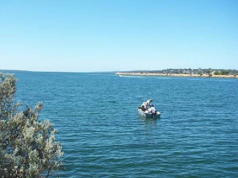 4 Emperor Court, Wannanup WA 6210