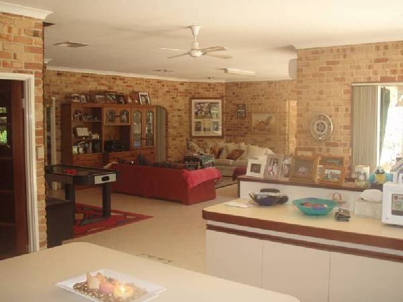 32 Russell Drive, Waroona WA 6215