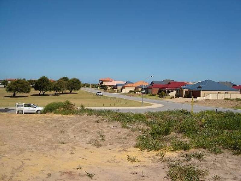 65 Karinga Road, Madora Bay WA 6210