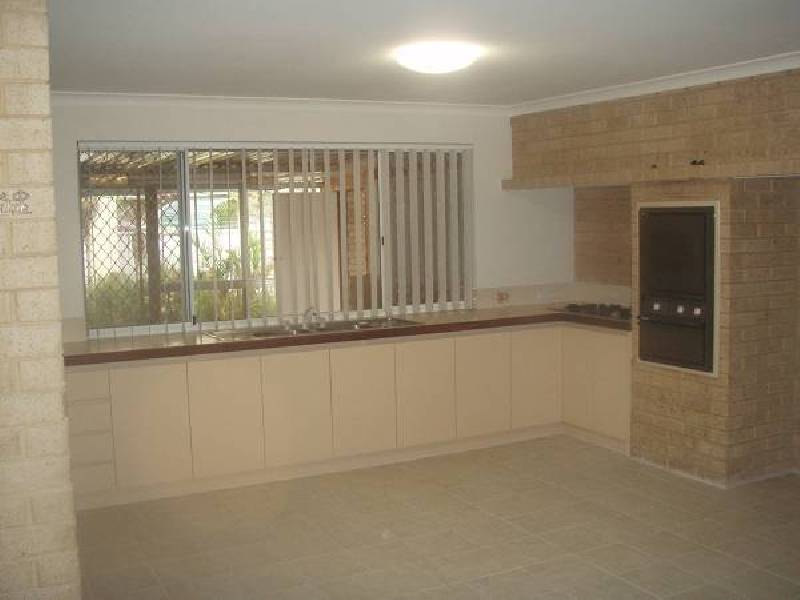 7 Frankland Place, Greenfields WA 6210