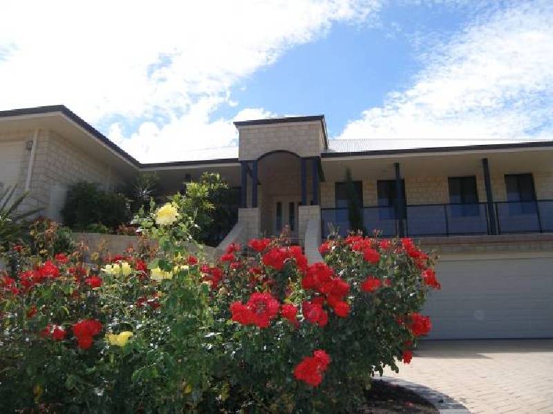 34 Mippi Road, Halls Head WA 6210