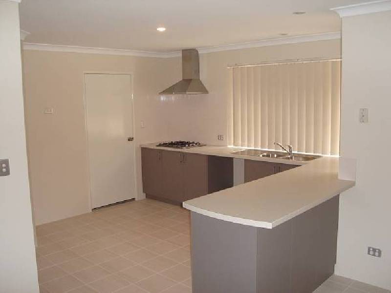 42 Lemon Gum Drive, Baldivis WA 6171