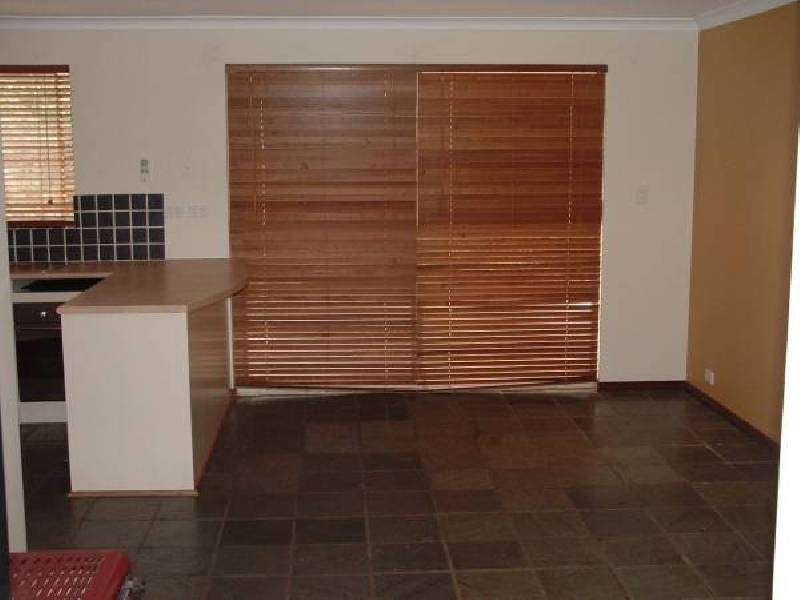 10 Oakover Turn, Greenfields WA 6210