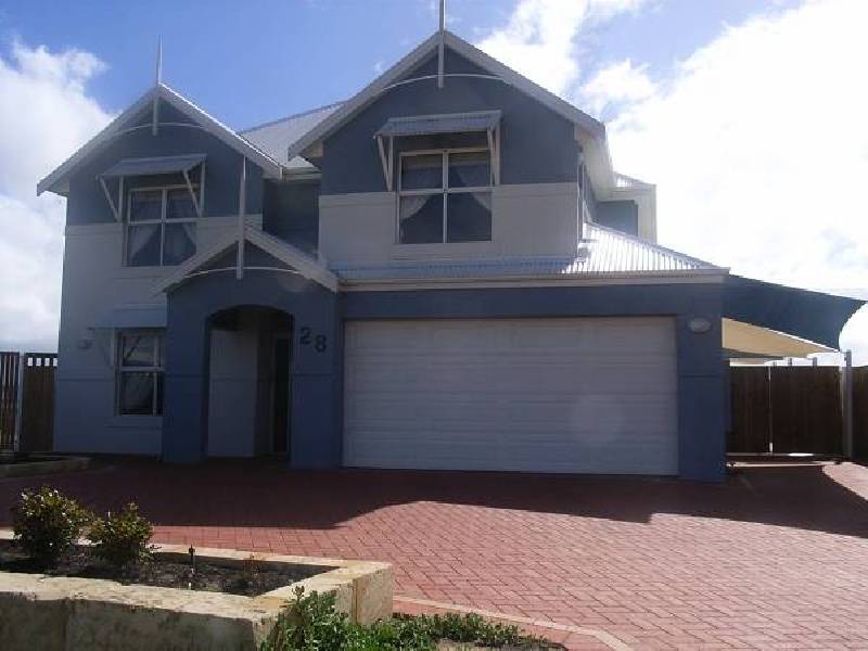 28 HIDEAWAY COVE, Halls Head WA 6210