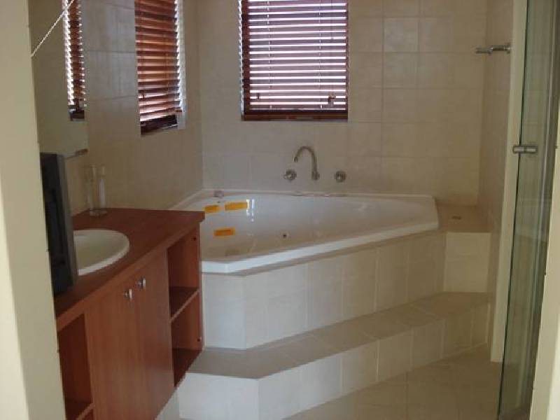 42 BOARDWALK BOULEVARD, Halls Head WA 6210