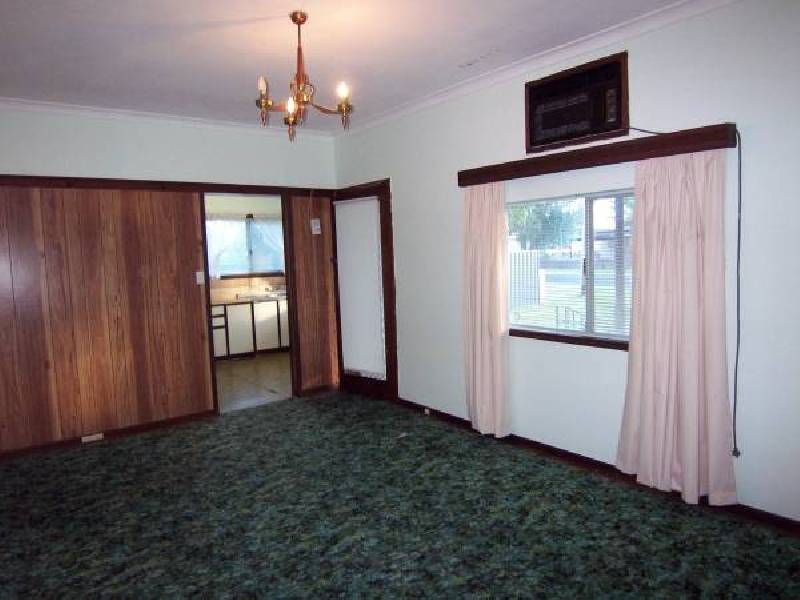 11 Roy Road, Coodanup WA 6210