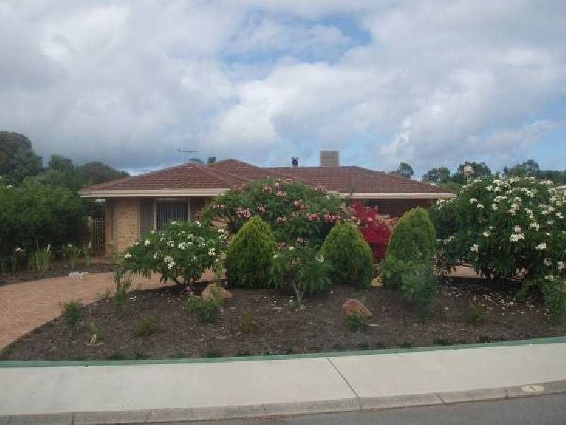 1 Sandalwood Parade, Halls Head WA 6210