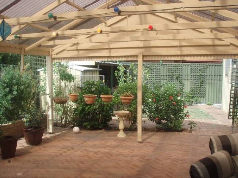 1 Sandalwood Parade, Halls Head WA 6210