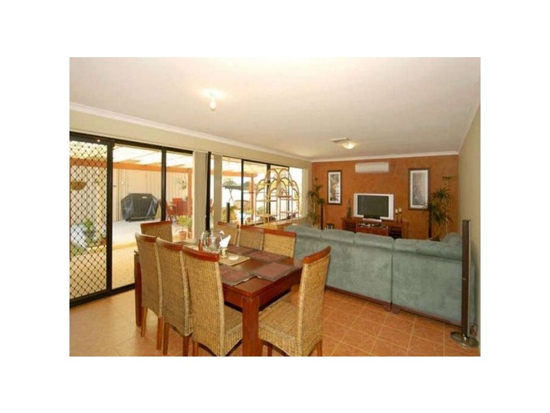 20 La Grange Place, Meadow Springs WA 6210