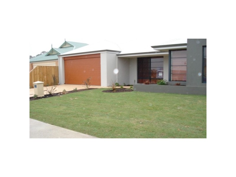 51 Carissa Turn, Halls Head WA 6210