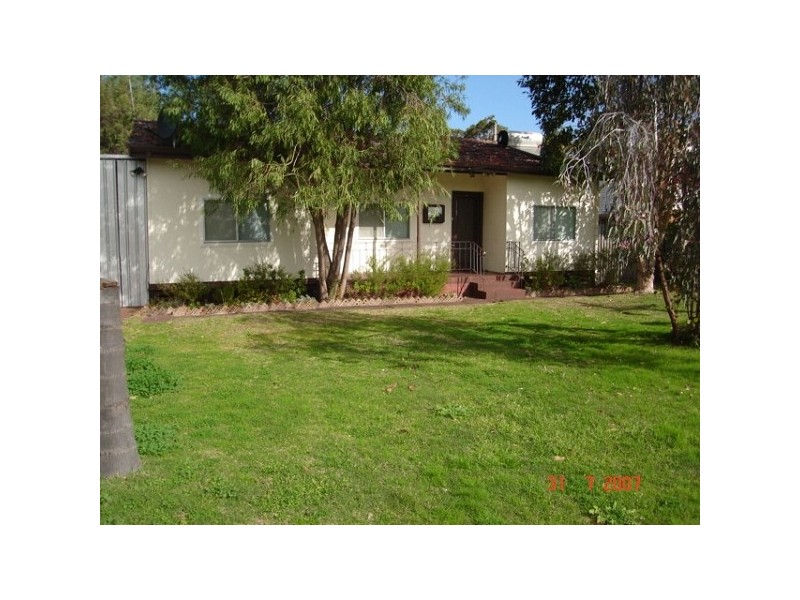 11 Roy Road, Coodanup WA 6210