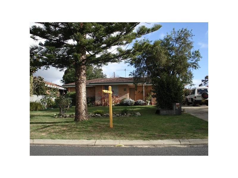 13 Maria Street, Dudley Park WA 6210
