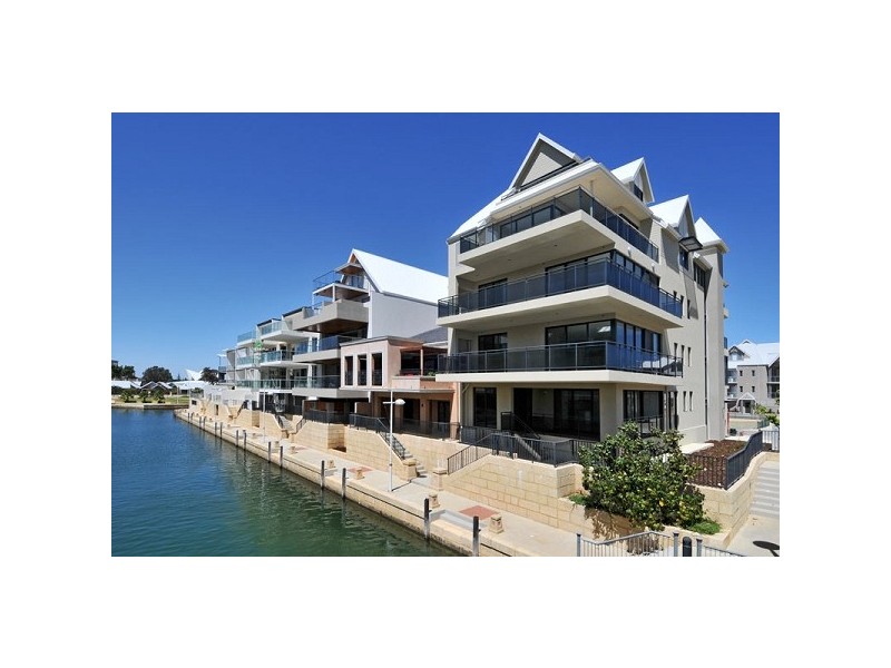 1/16 Torcello Mews, Mandurah WA 6210