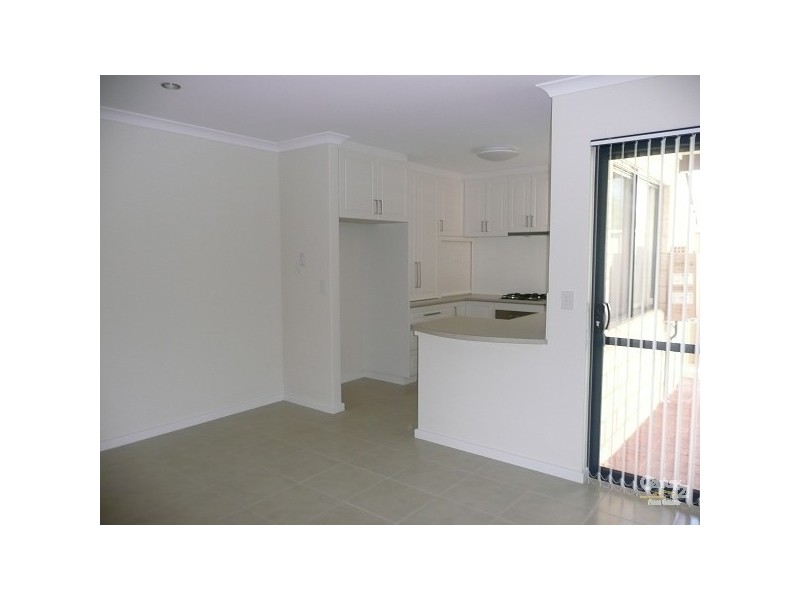 4,8 Beam Road, Silver Sands WA 6210