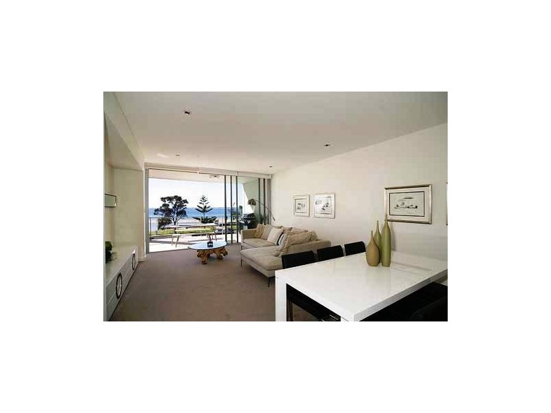 Unit 1 Waterline Apartments, Halls Head WA 6210