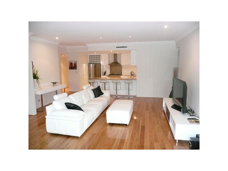 2/7 Florian Mews, Mandurah WA 6210