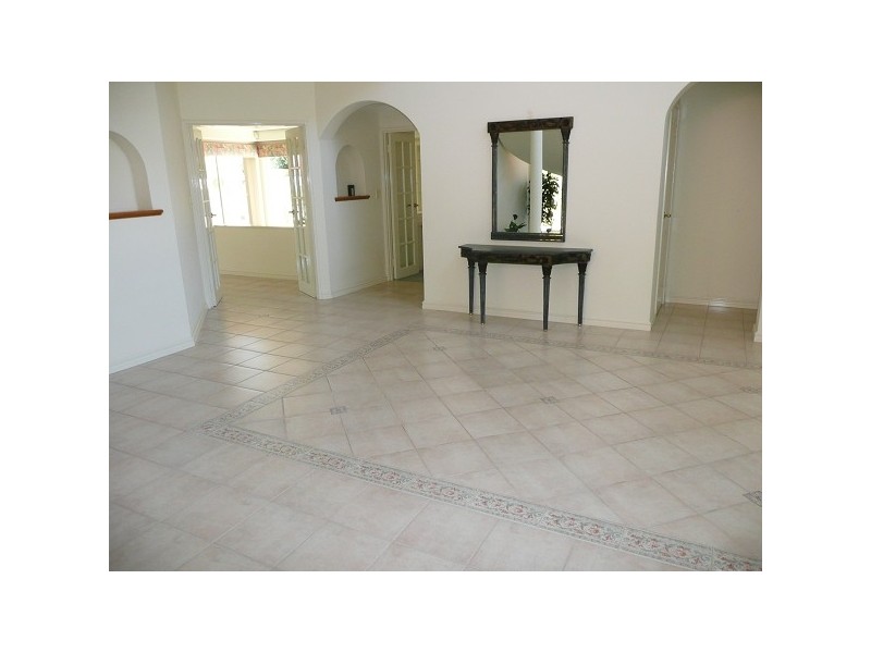 4 Picaroon Place, Mandurah WA 6210