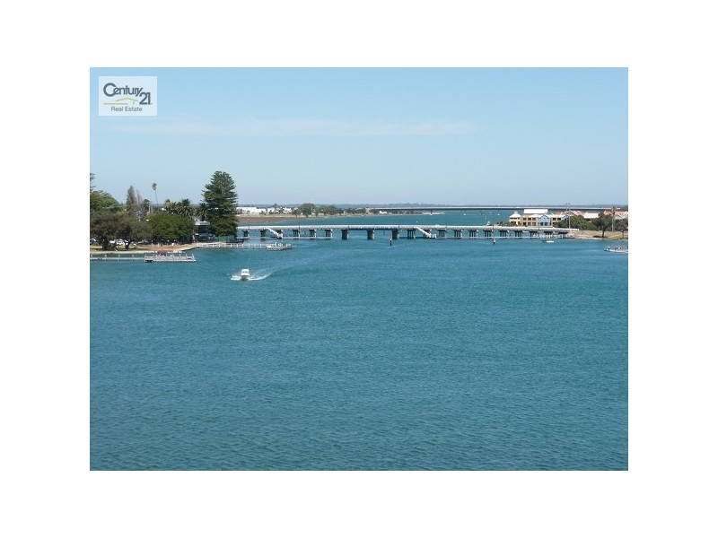 Apt 704, 5 Marco Polo Drive The Point, Mandurah WA 6210