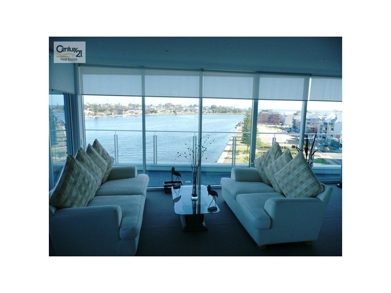 Apt 704, 5 Marco Polo Drive The Point, Mandurah WA 6210