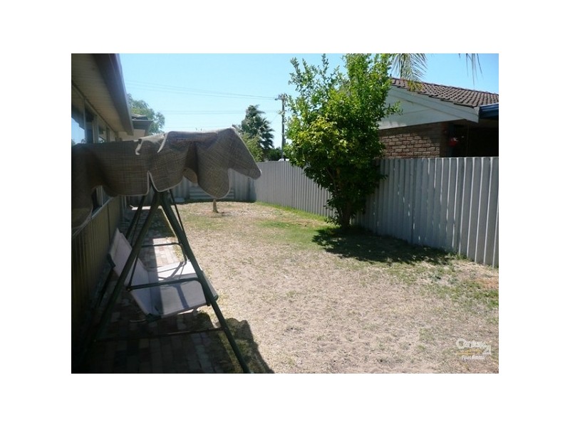6 Amazon Drive, Greenfields WA 6210