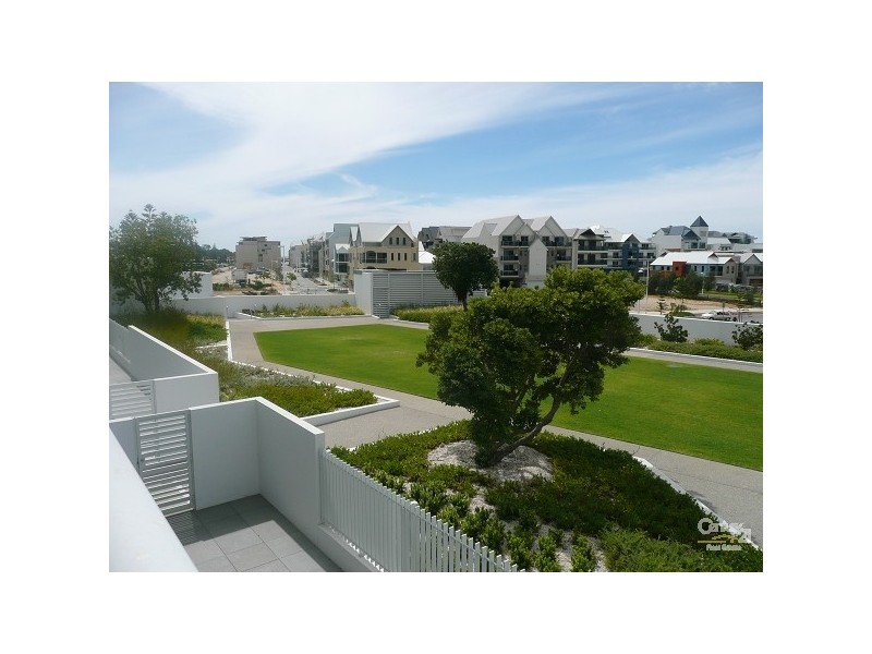 305/5 Marco Polo Drive The Point, Mandurah WA 6210