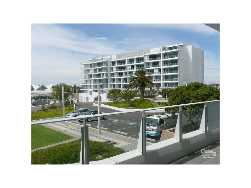 305/5 Marco Polo Drive The Point, Mandurah WA 6210