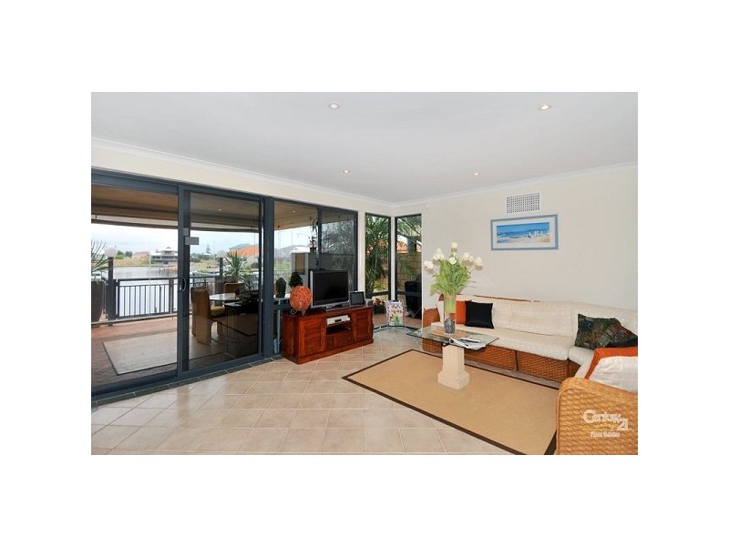 21 Eunamara Retreat, Mandurah WA 6210