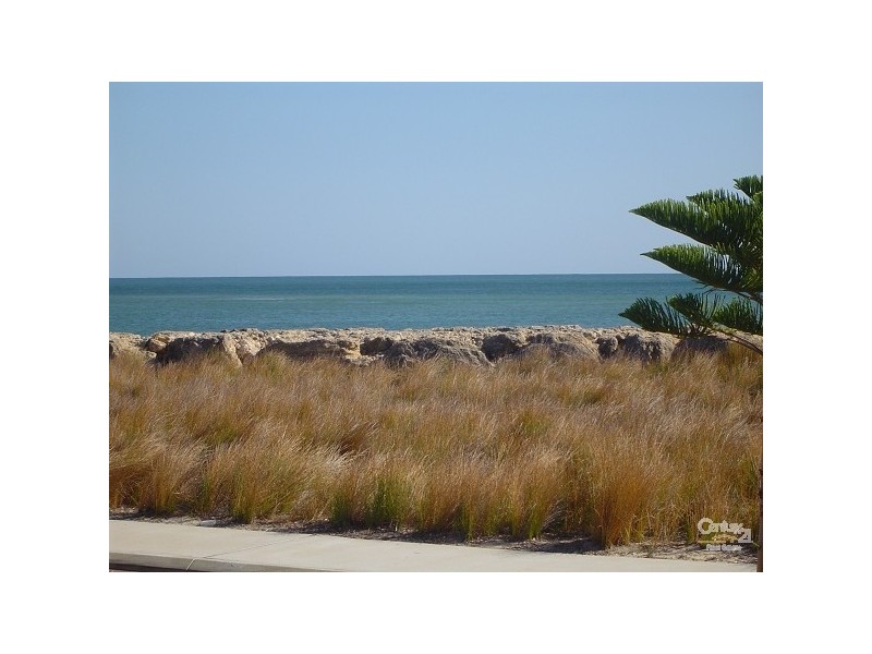 4/51 Breakwater Parade, Mandurah WA 6210