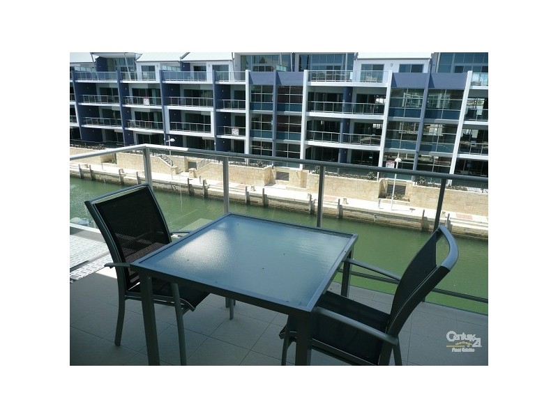 9/4 Torcello Mews, Mandurah WA 6210