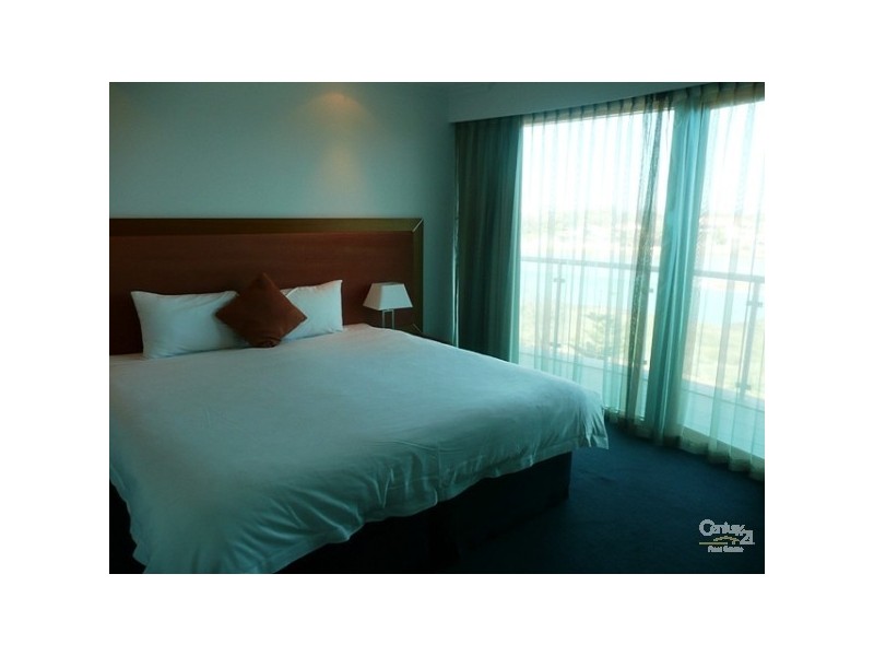 Apt 206, 16 Dolphin Drive, Seashells Resort, Mandurah WA 6210