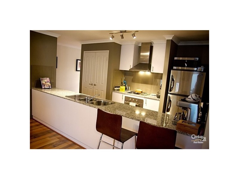 7 Nuchea Vista, Lakelands, Mandurah WA 6210