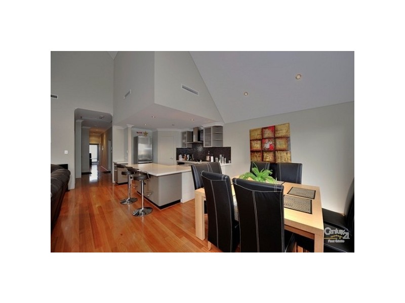 1/2D Treviso Mews, Mandurah WA 6210