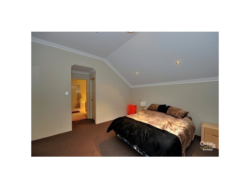 1/2D Treviso Mews, Mandurah WA 6210