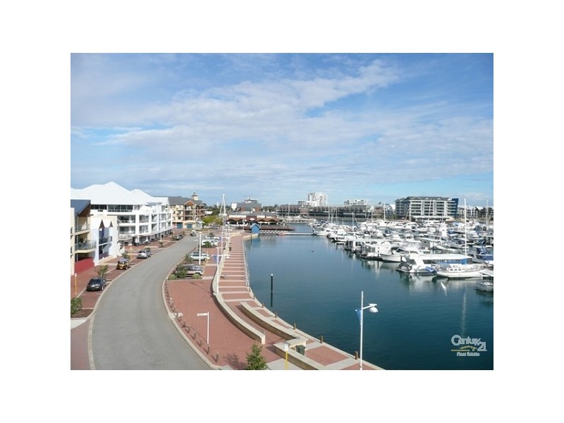 Unit 8,30-32 Spinnaker Quays, Mandurah WA 6210